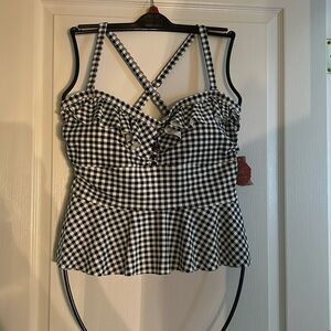 Torrid NWT black and white gingham check tankini top